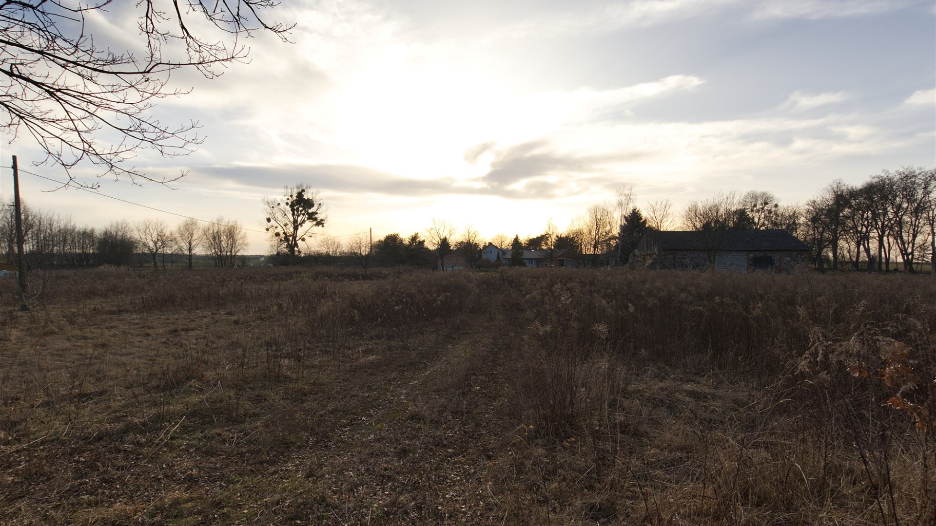 Działka na sprzedaż